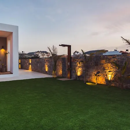 Nagia Luxury Family *