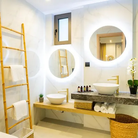 Nagia Luxury Family Βίλα