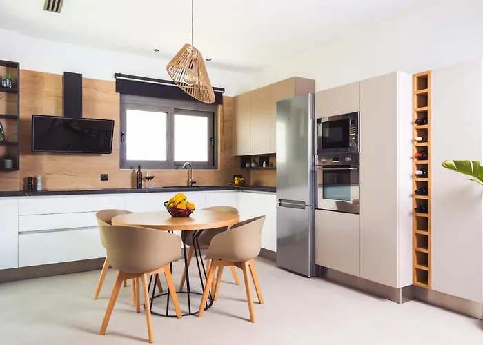 Nagia Luxury Family Willa