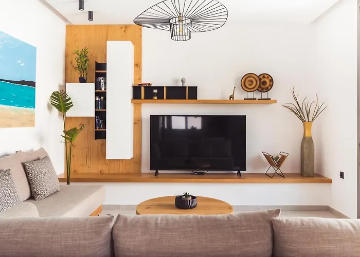 Nagia Luxury Family خيرسونِسوس