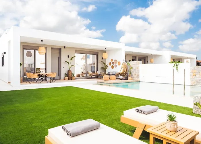 Nagia Luxury Family Villa